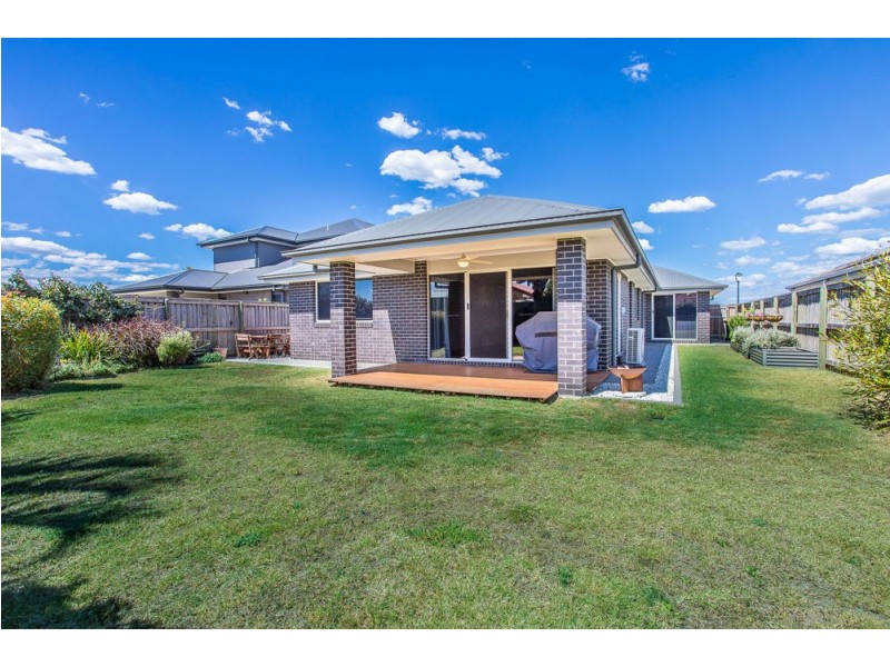 28 Benham Ave, Kallangur QLD 4503