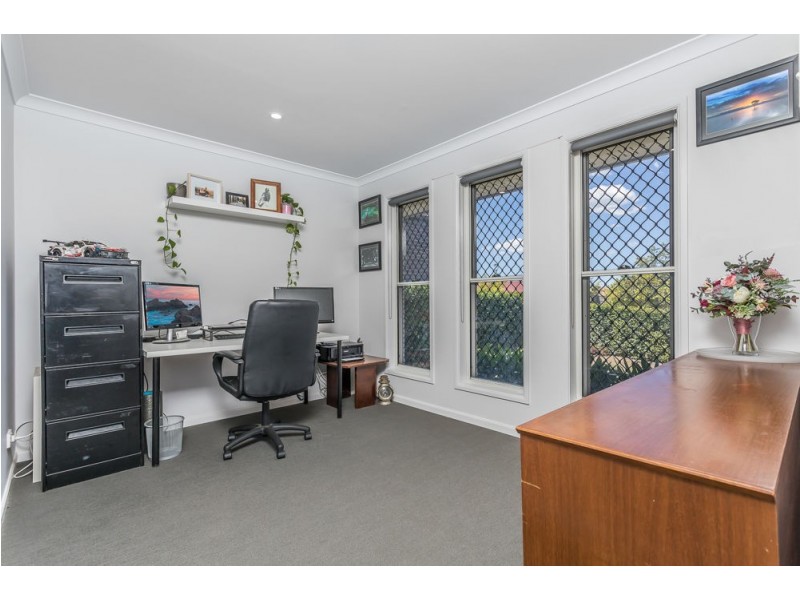 28 Benham Ave, Kallangur QLD 4503