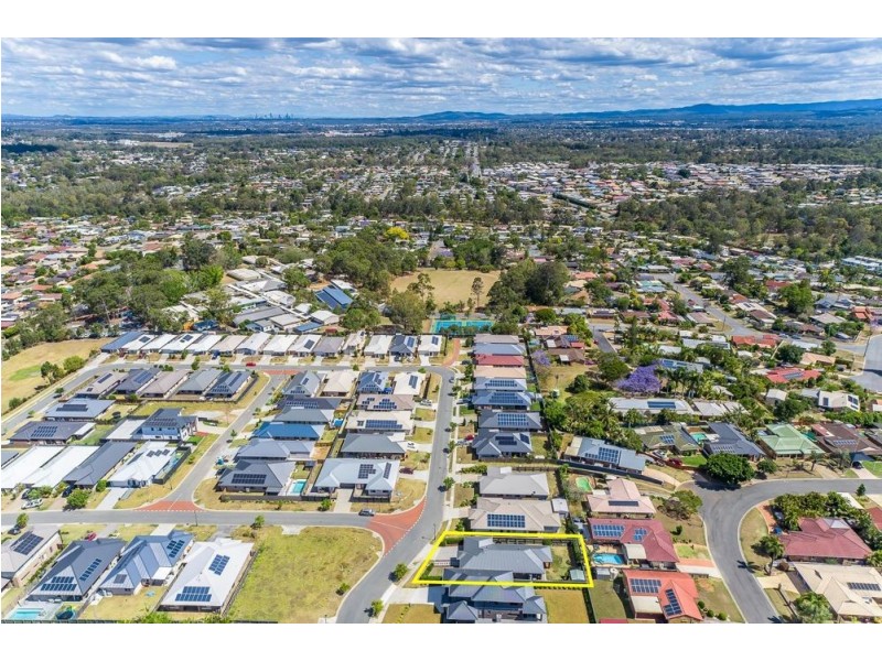 28 Benham Ave, Kallangur QLD 4503