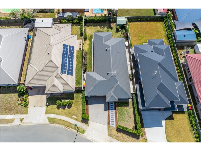 28 Benham Ave, Kallangur QLD 4503