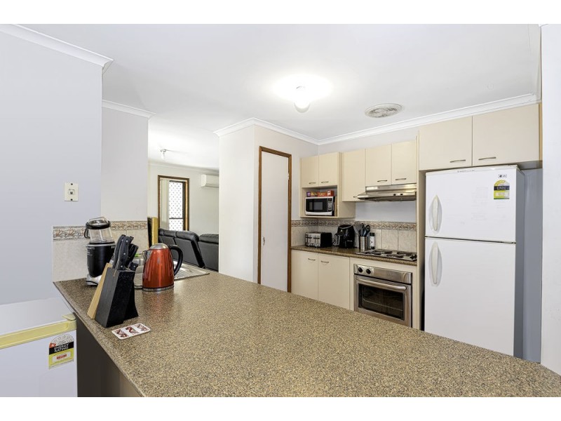 14 Robe Court, Helensvale QLD 4212