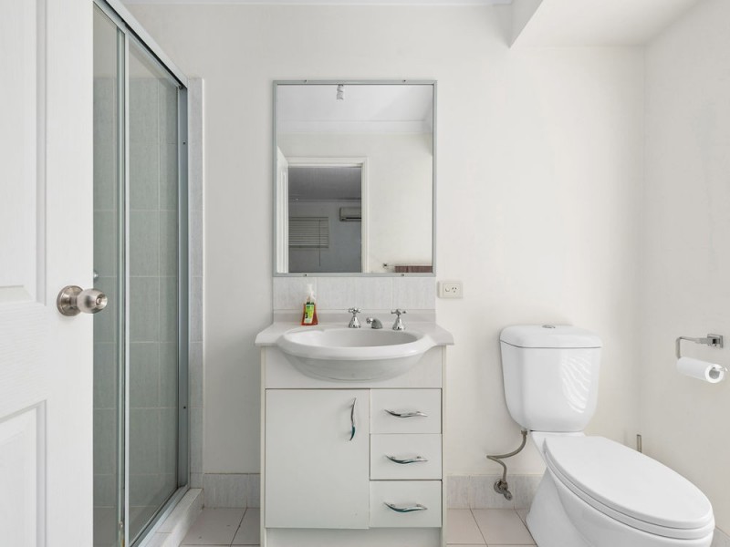 18 Ashwood Circuit, Birkdale QLD 4159