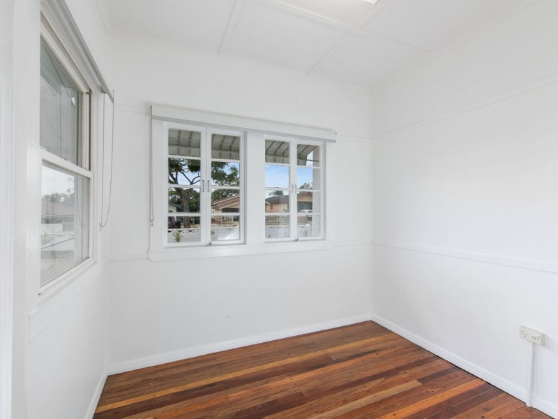 94 Scott Street, Stafford Heights QLD 4053