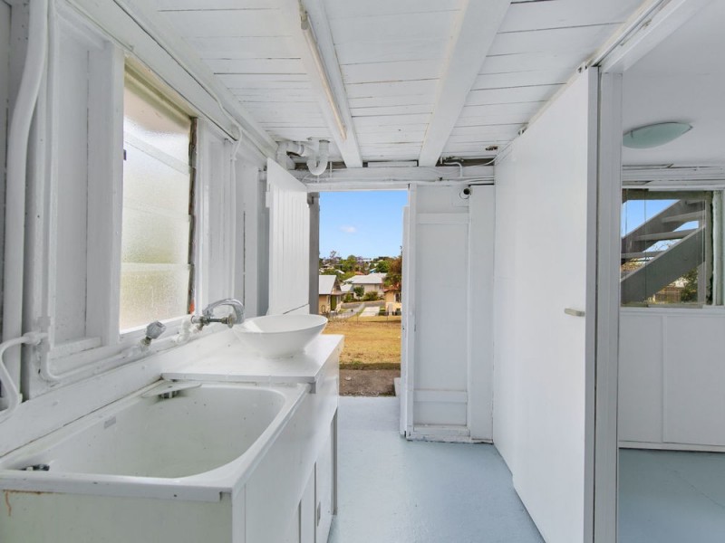 94 Scott Street, Stafford Heights QLD 4053