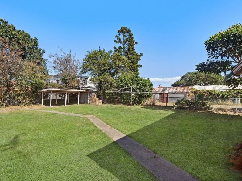235 Agnew Street, Seven Hills QLD 4170