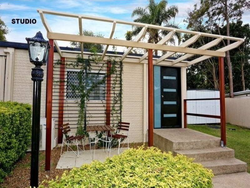 10 Lloyd George Street, Eastern Heights QLD 4305