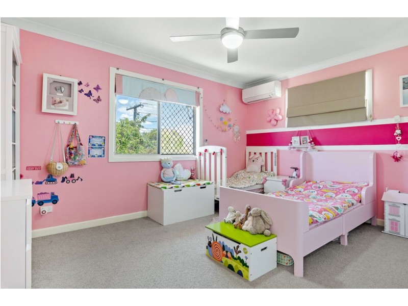 21 Samantha Street, Wynnum West QLD 4178