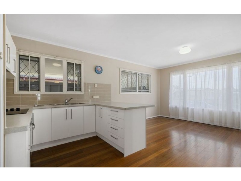 12 Myron Street, Chermside QLD 4032