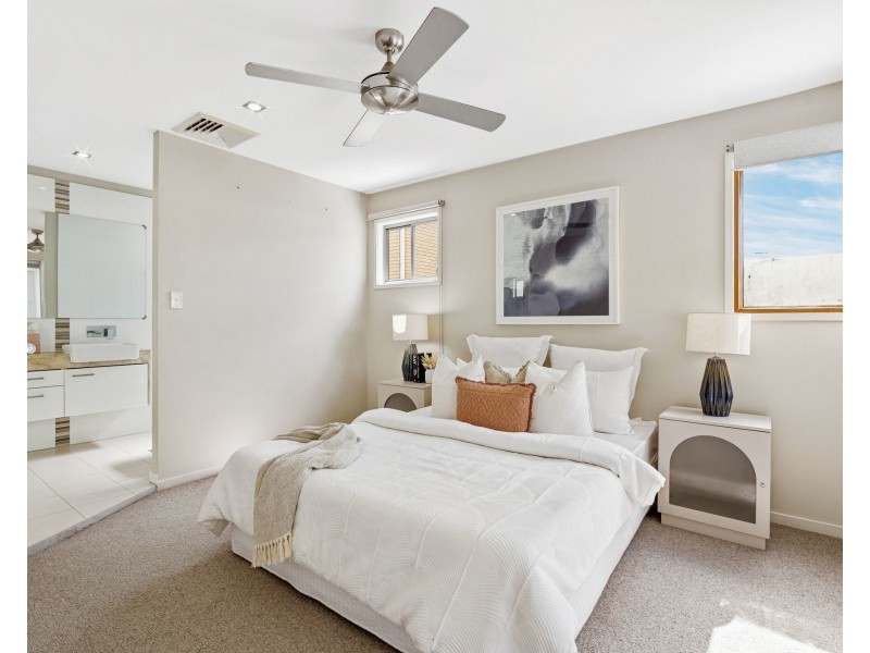 45 Willmington Street, Wooloowin QLD 4030