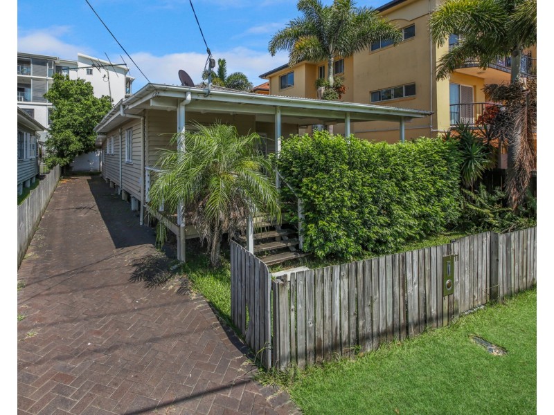 11 Humpybong Esplanade, Redcliffe QLD 4020