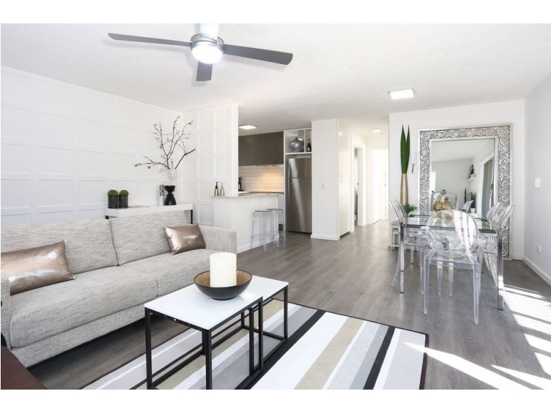 3/25 Imperial Parade, Labrador QLD 4215