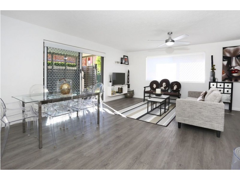 3/25 Imperial Parade, Labrador QLD 4215