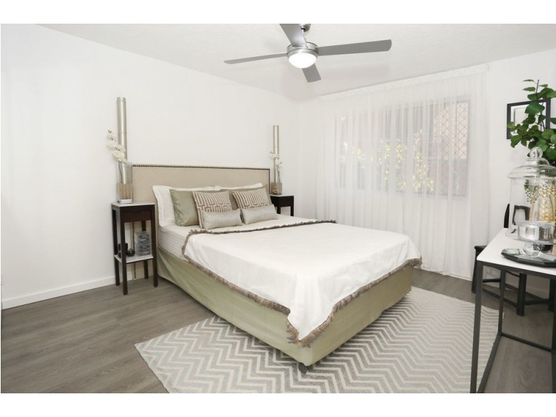 3/25 Imperial Parade, Labrador QLD 4215