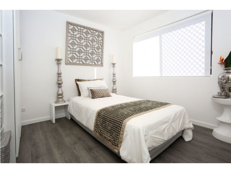 3/25 Imperial Parade, Labrador QLD 4215