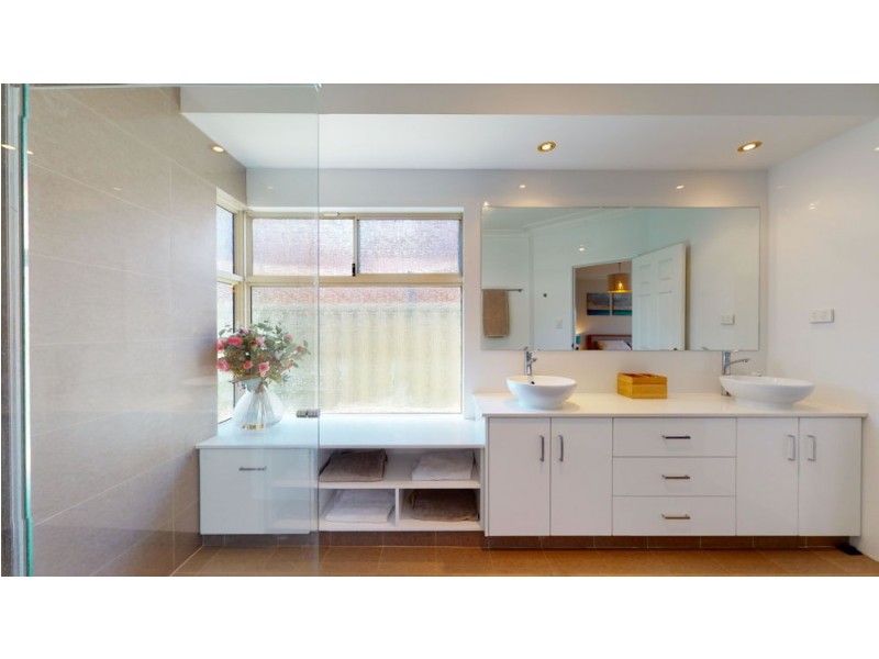 6 Olsen Court, Woodvale WA 6026