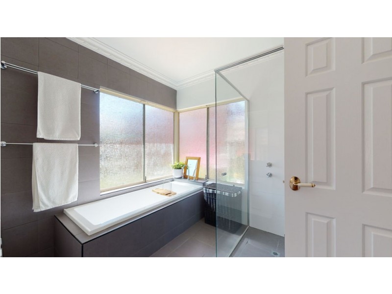 6 Olsen Court, Woodvale WA 6026