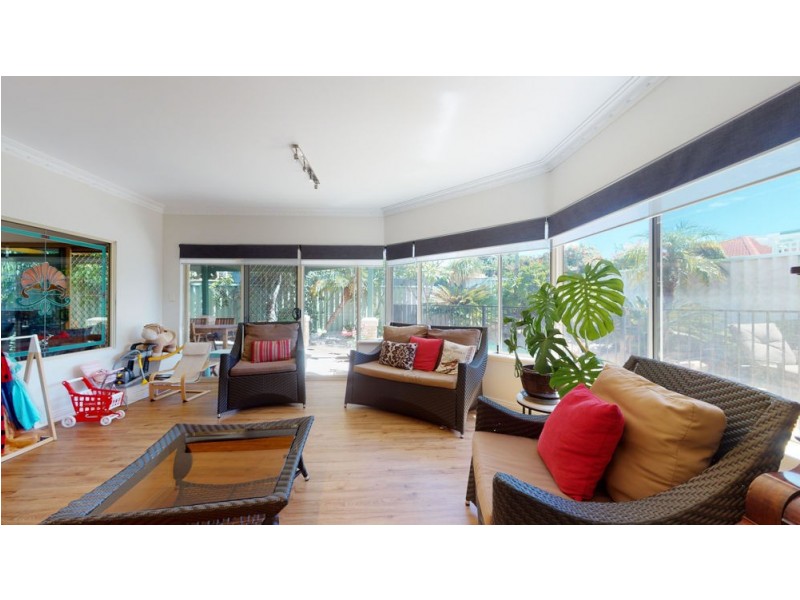 6 Olsen Court, Woodvale WA 6026