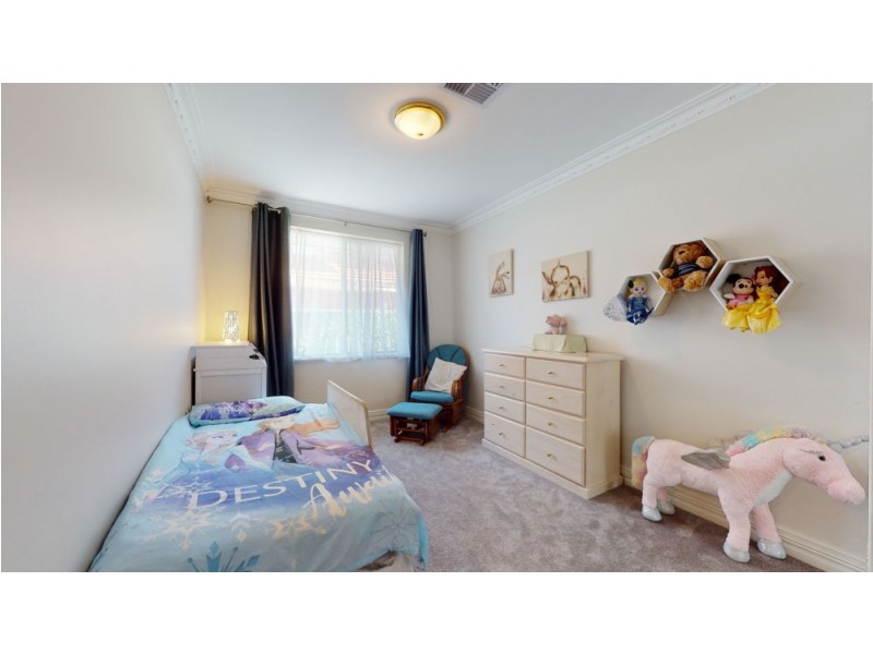 6 Olsen Court, Woodvale WA 6026