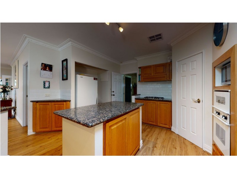 6 Olsen Court, Woodvale WA 6026