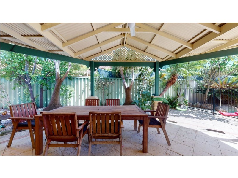 6 Olsen Court, Woodvale WA 6026