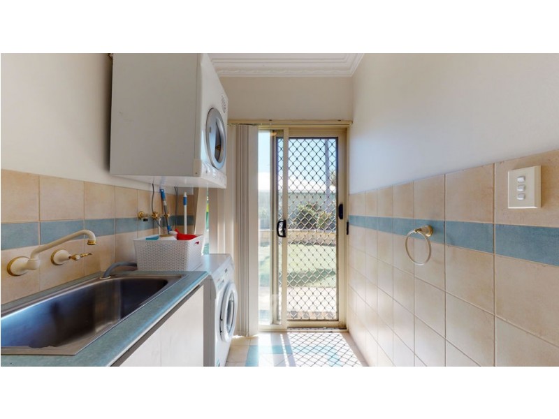 6 Olsen Court, Woodvale WA 6026