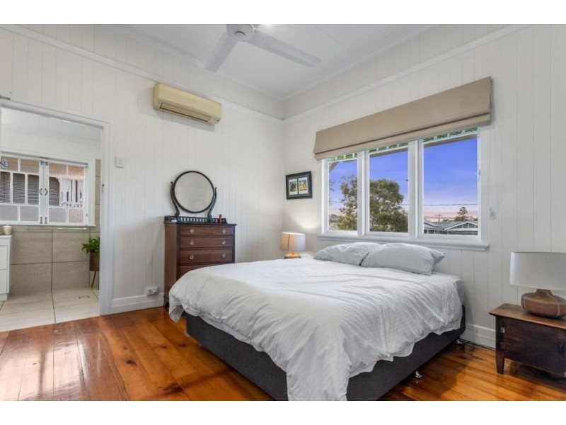 68 Cramond Street, Wilston QLD 4051