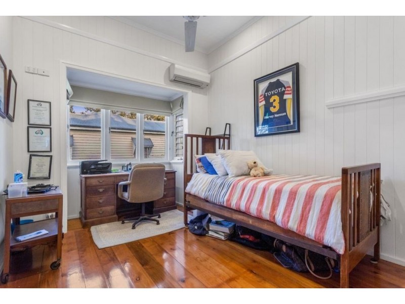 68 Cramond Street, Wilston QLD 4051