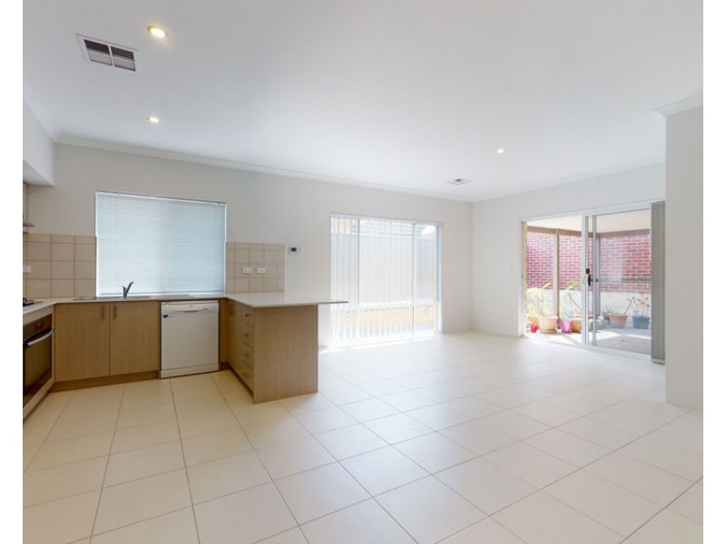 10 Ryhill Crescent, Wellard WA 6170