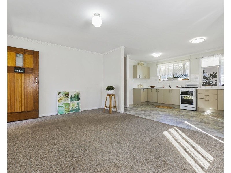 29 Moreton Terrace, Beachmere QLD 4510