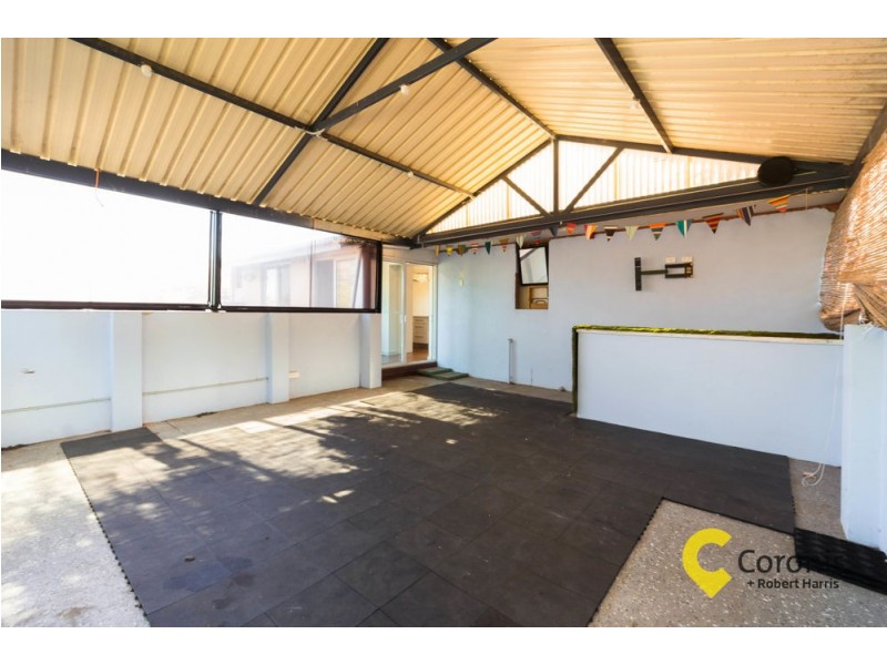 52 Waverley Road, Coolbellup WA 6163