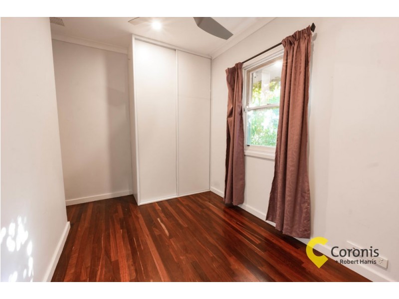 52 Waverley Road, Coolbellup WA 6163