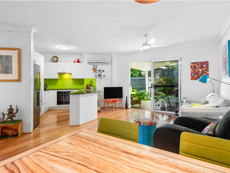 4/16 Miles Street, Hawthorne QLD 4171