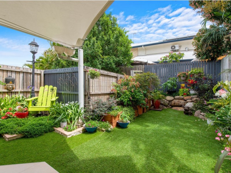 4/16 Miles Street, Hawthorne QLD 4171