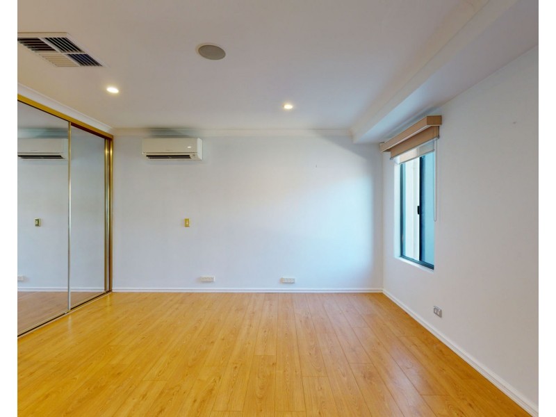 56 Woodbine Loop, Tapping WA 6065