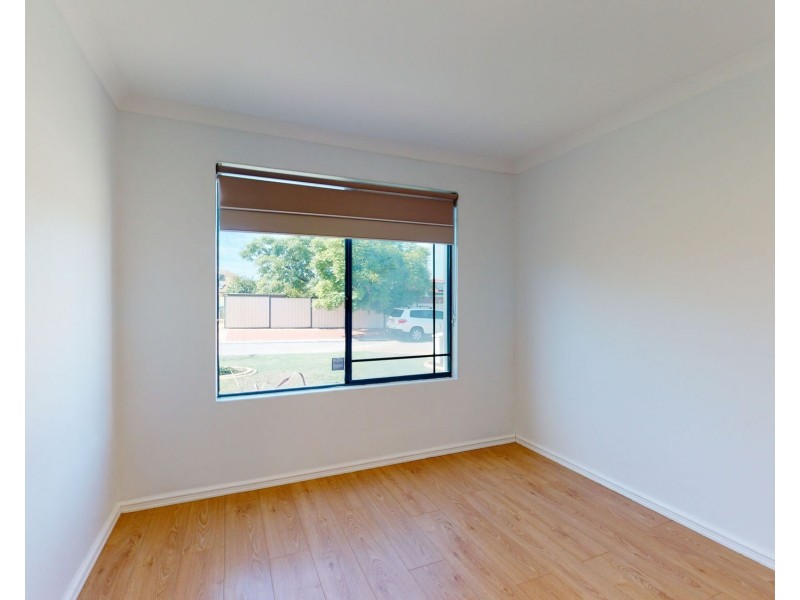 56 Woodbine Loop, Tapping WA 6065
