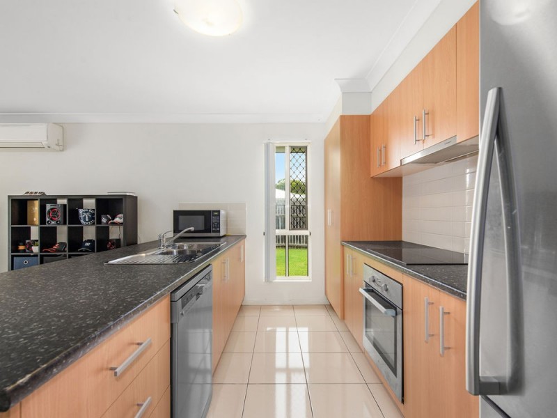 1 Whipbird Ciruit, Victoria Point QLD 4165