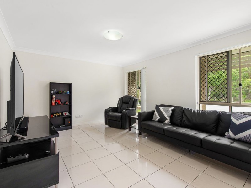 1 Whipbird Ciruit, Victoria Point QLD 4165