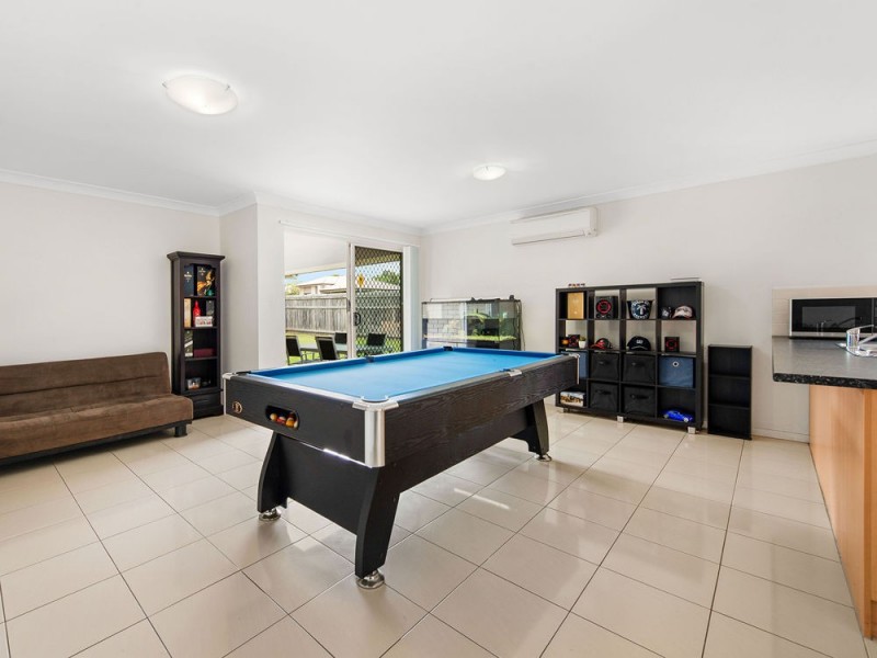 1 Whipbird Ciruit, Victoria Point QLD 4165