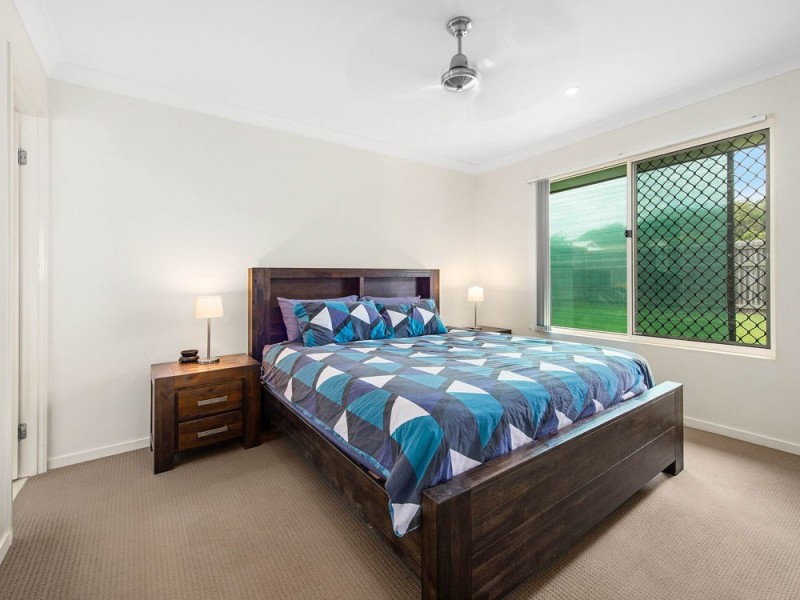 1 Whipbird Ciruit, Victoria Point QLD 4165