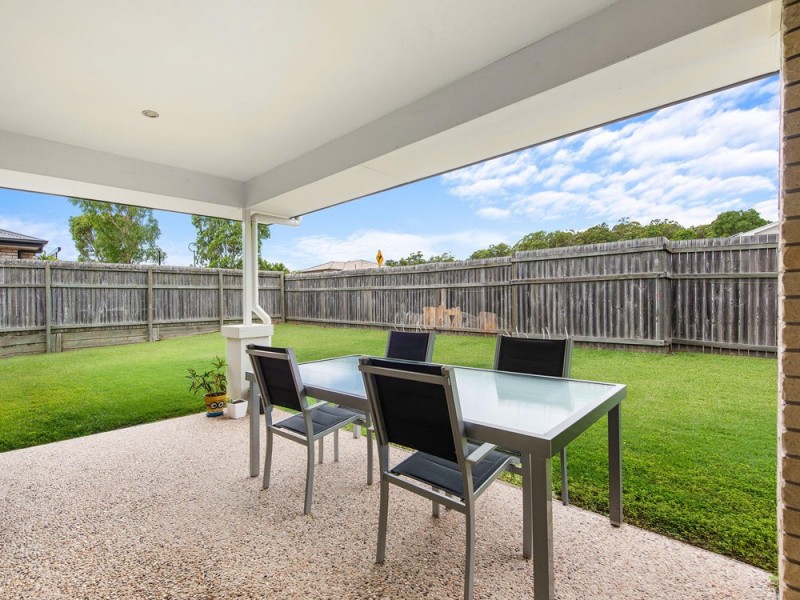 1 Whipbird Ciruit, Victoria Point QLD 4165