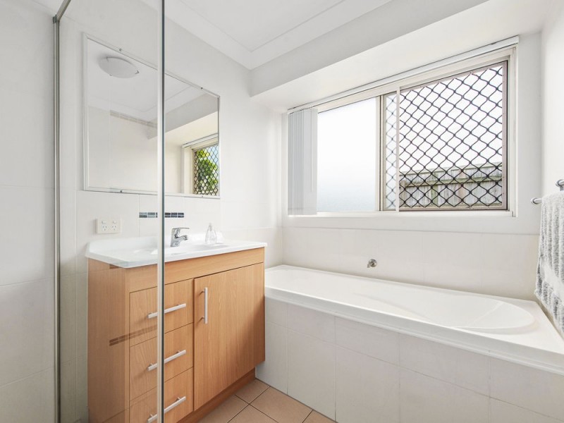 1 Whipbird Ciruit, Victoria Point QLD 4165