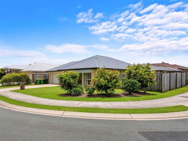 1 Whipbird Ciruit, Victoria Point QLD 4165