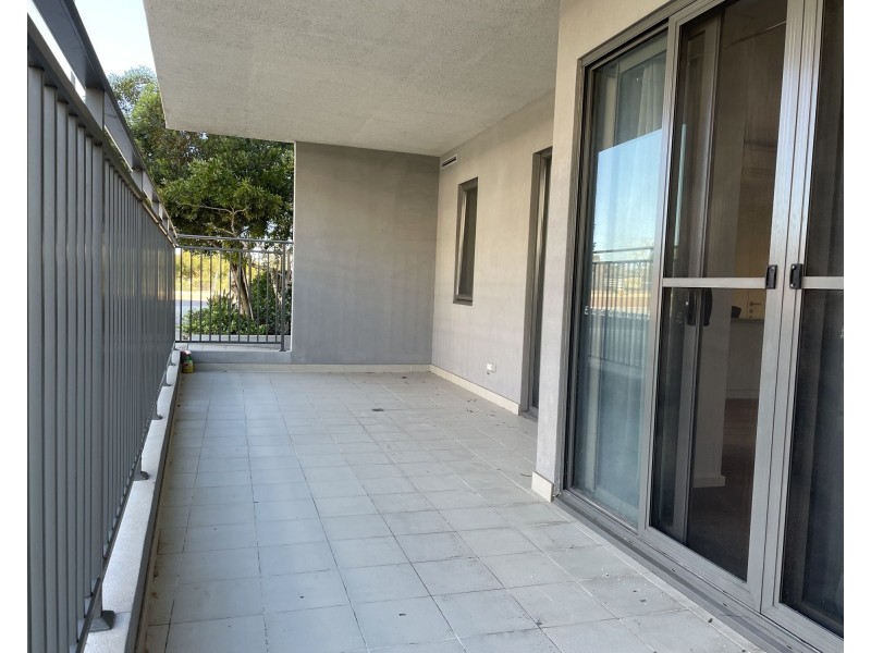 49/16 Midgegooroo Avenue, Cockburn Central WA 6164