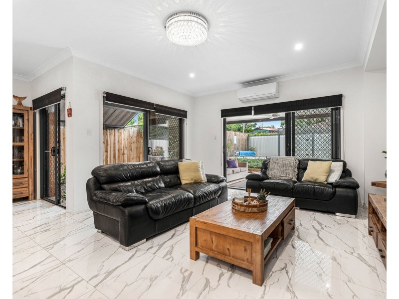 71 Hutton Ave, Wynnum QLD 4178