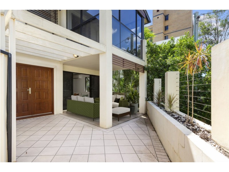 1/37 Sandford Street, St Lucia QLD 4067