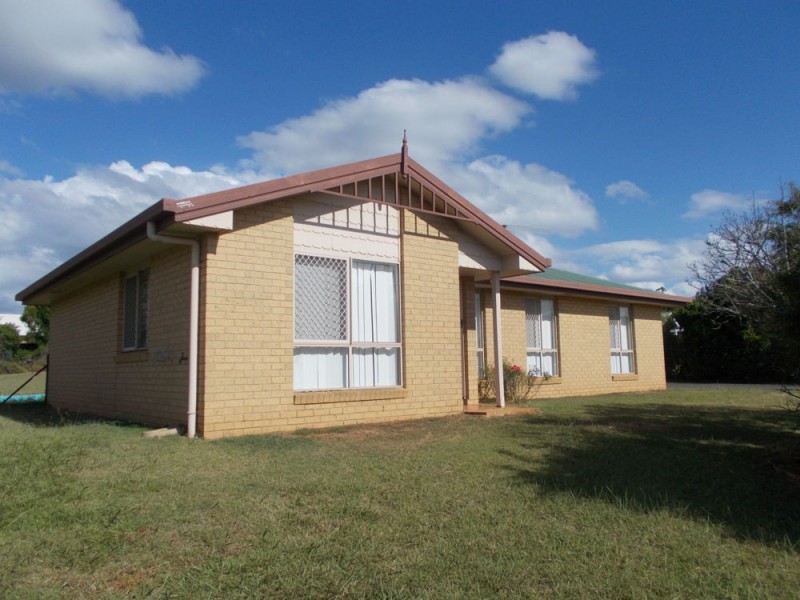 10 Pamela Court, Highfields QLD 4352