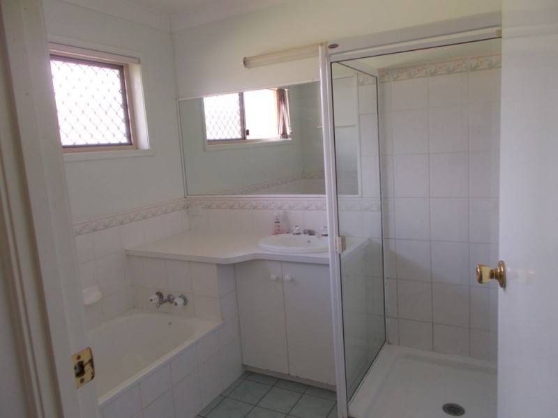 10 Pamela Court, Highfields QLD 4352