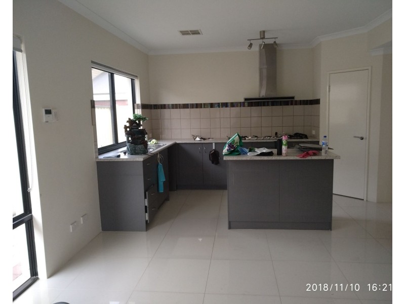 1/124 Tribute Street East, Riverton WA 6148