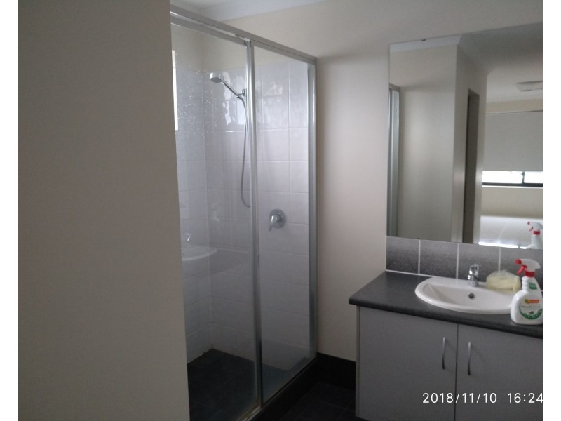 1/124 Tribute Street East, Riverton WA 6148