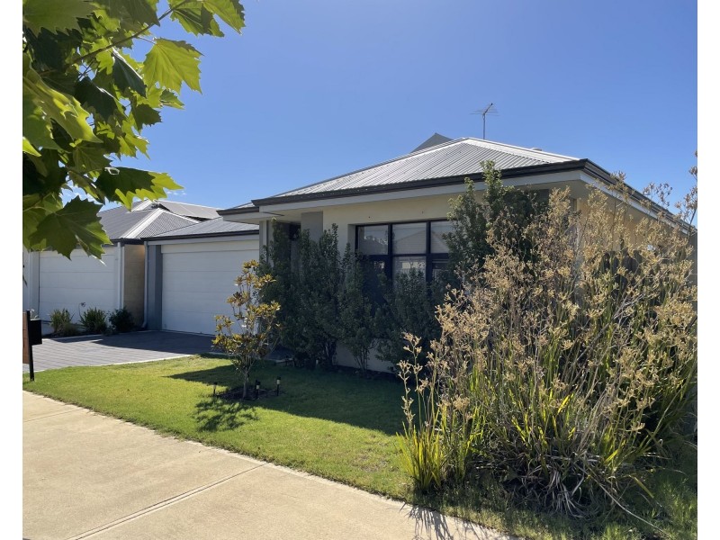 61 Doryanthes Avenue, Piara Waters WA 6112